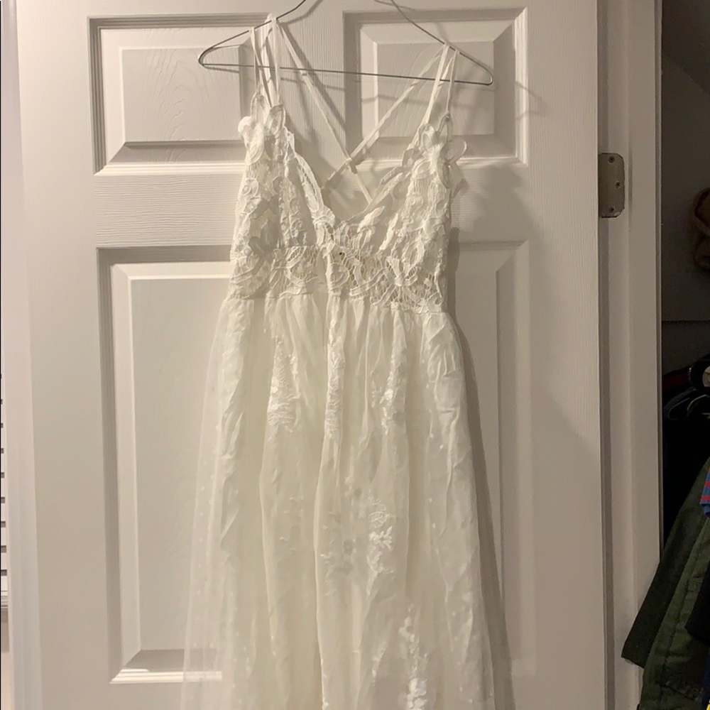 White maxi dress
